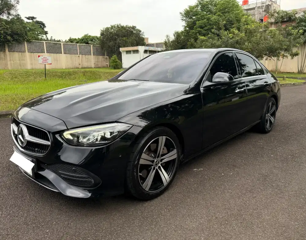 Dijual Mercedes Benz C200 1.5 Avantgarde 2023