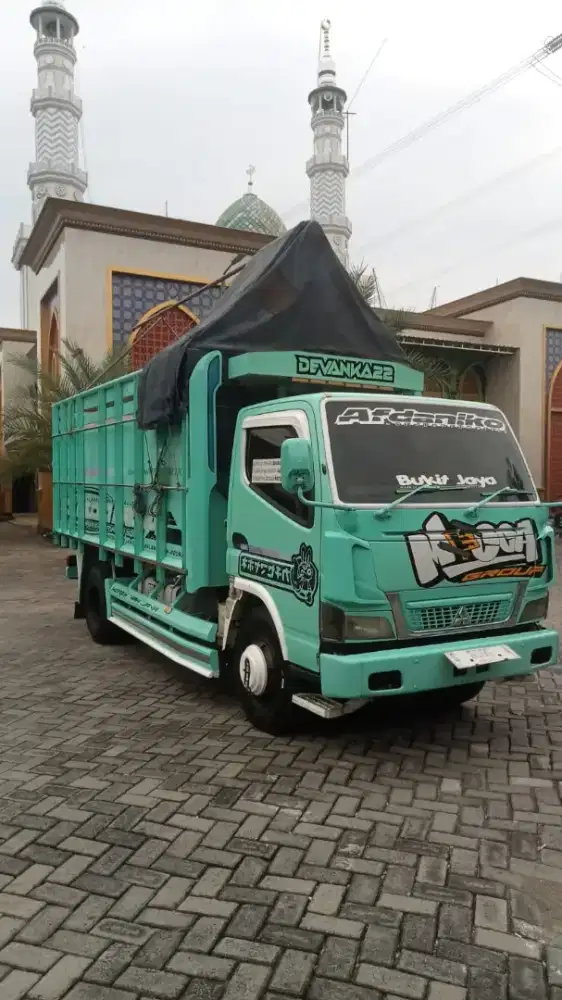 Mitsubishi Canter