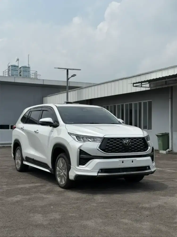 New Innova Zenix Hybrid
