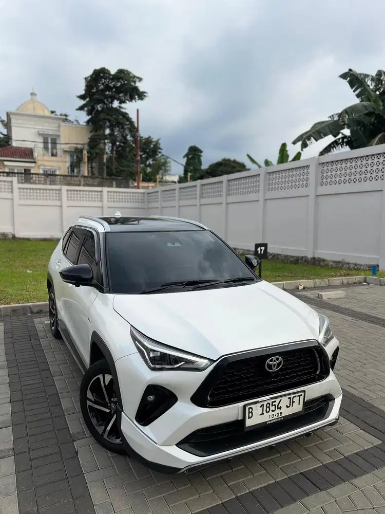 PROMO YARIS GR CROSS HV 2023 kma 18REBU ORI