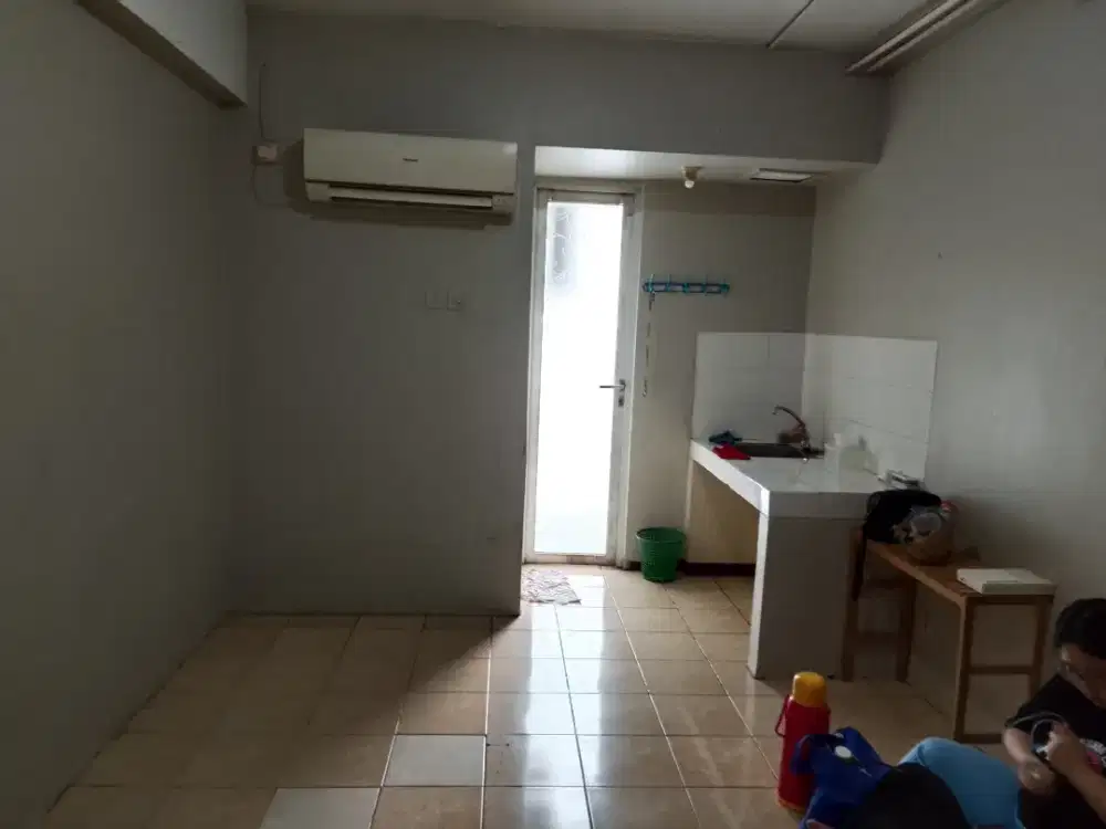 Disewakan apartemen green parkview