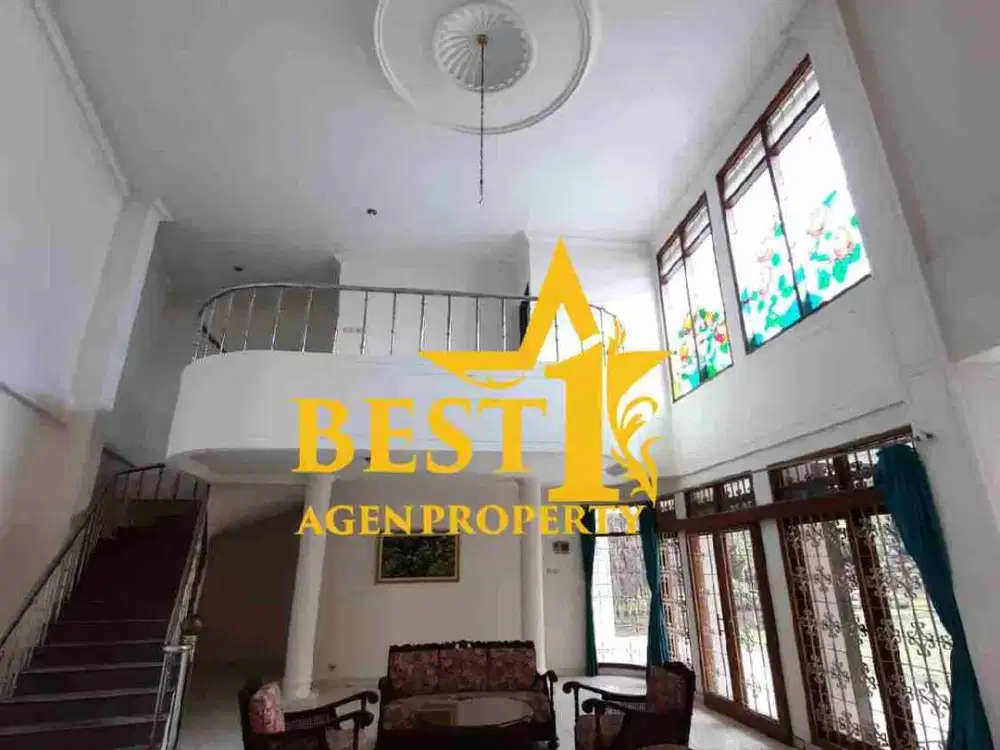 Murah!! Rumah Bagus Luas di Sayap Sukajadi, Bandung