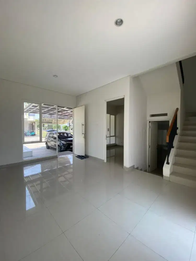 Dijual Rumah Bagus 2 Lantai Siap Huni Bebas Banjir di Cluster Adara,