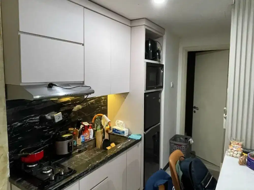 DIJUAL APARTEMEN AMOR PAKUWON CITY LANTAI 27 FURNISHED