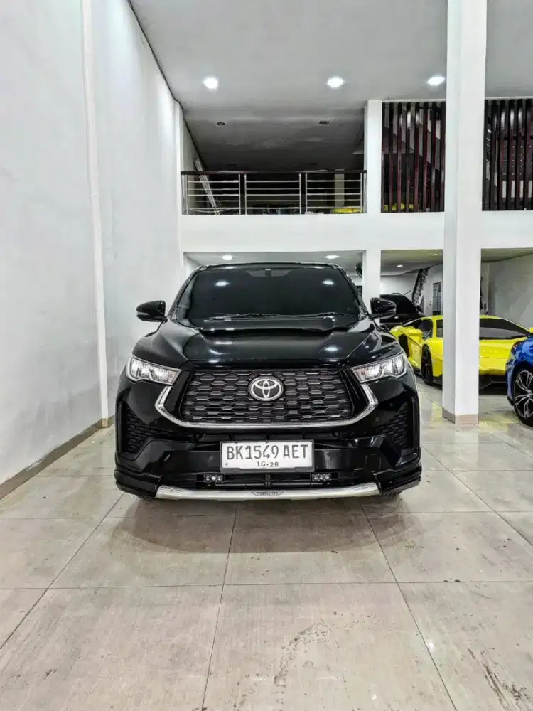 INNOVA ZENIX 2.0 V HYBRID Modellista A/T 2023 / 2024 hitam toyota