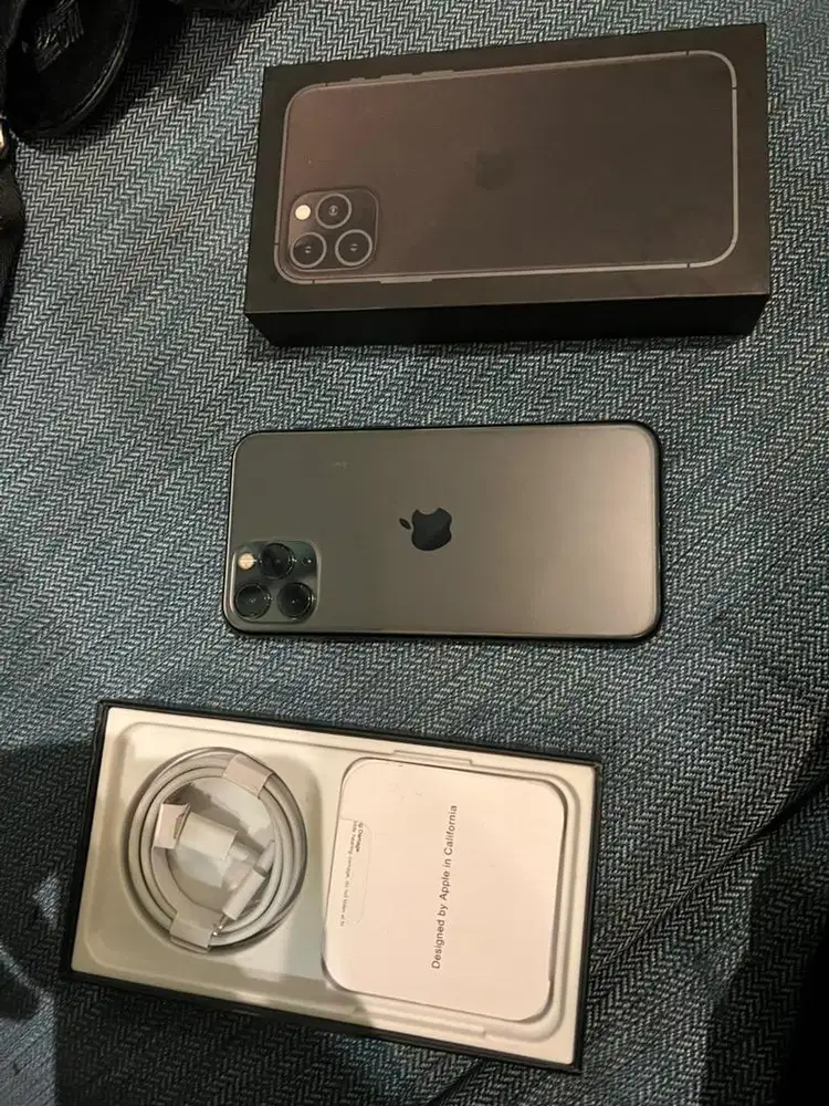 iphone 11 pro max 512gb musti baru gan