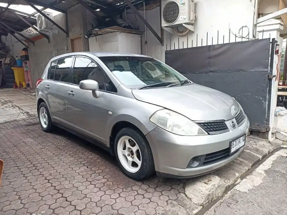 Nissan Latio 1.8 AT Tahun 2007