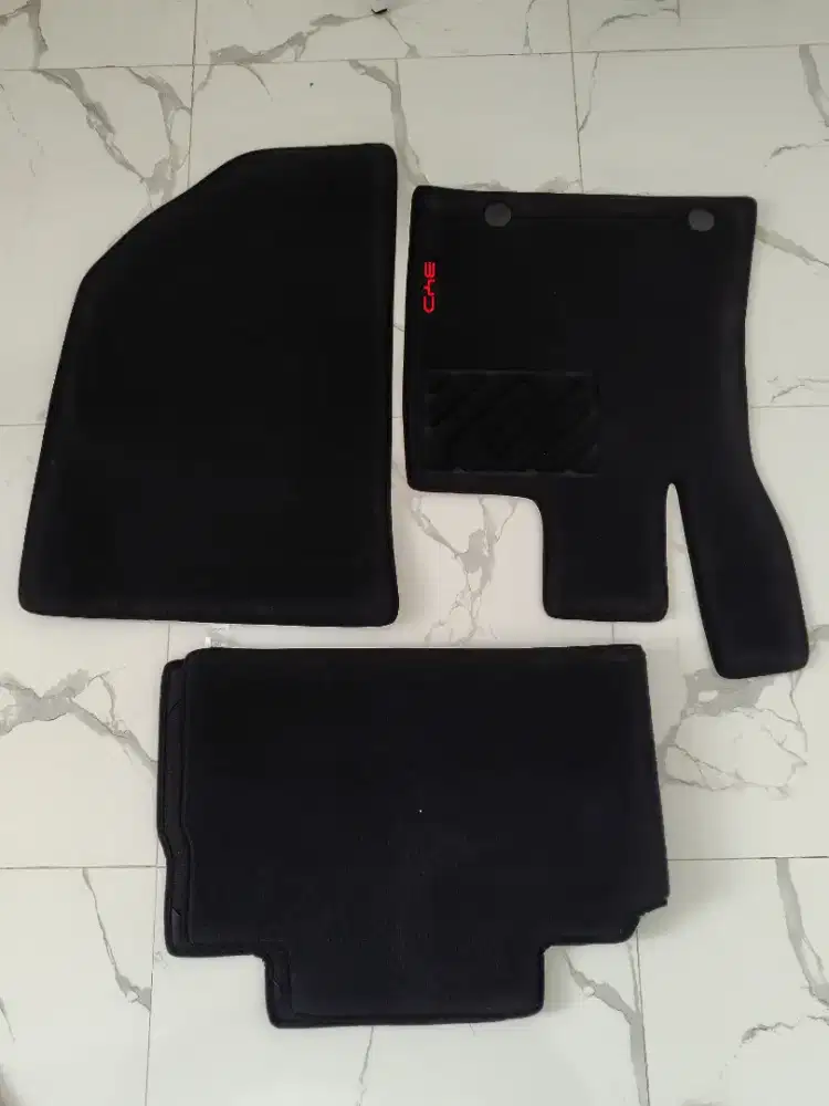 Karpet original BYD Atto 1 belum dipakai