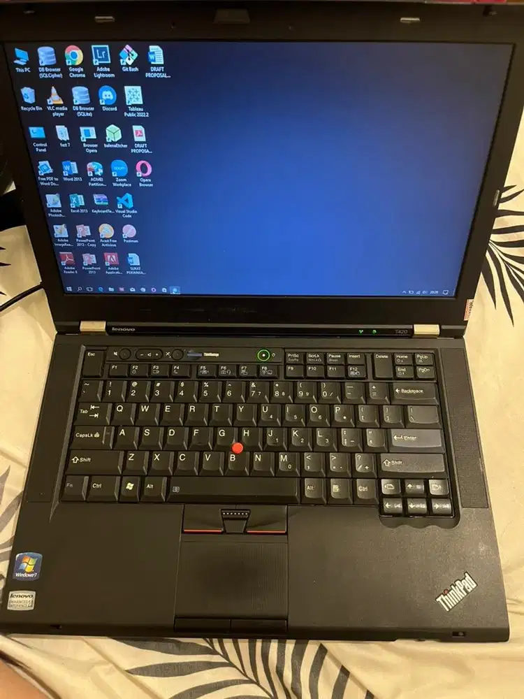 Dijual bekas Laptop Lenovo T420
