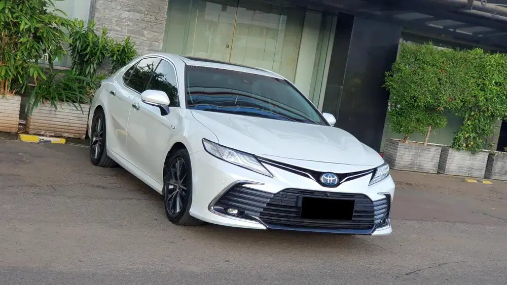 Toyota Camry 2.5 Hybrid TSS Sunroof JBL HEV HV AT 2023/2024