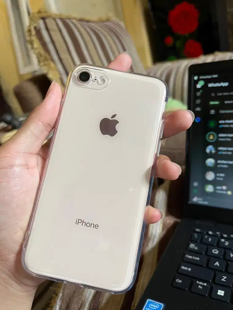 iphone 8 (256GB)