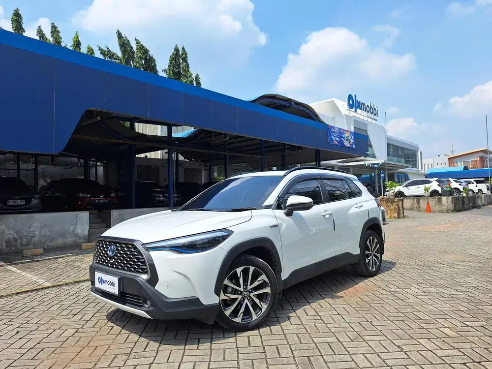 TDP 1 JUTA Toyota Corolla 1.8 Cross Hybrid Bensin-AT 2022 Hitam CDFRB