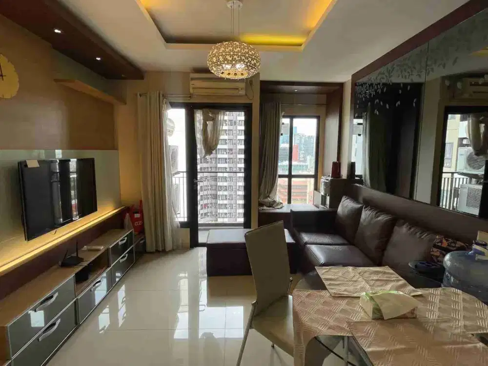 DISEWAKAN APARTMENT FULL FURNISHED DI TAMAN SARI SEMANGGI DITENGAH KOTA JAKARTA CITY SCAPE VIEW