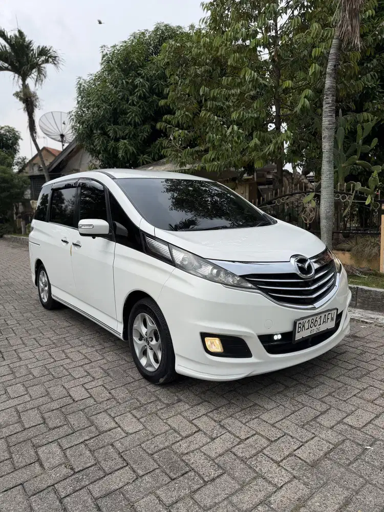 Mazda Biante 2.0 Skyactive 2015