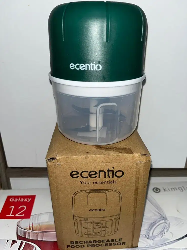 Ecentio Blender Portable /Rechargeable Food Processor 250 ML