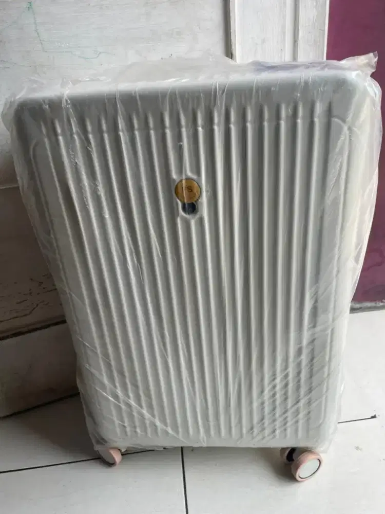 Koper bagasi 24inch