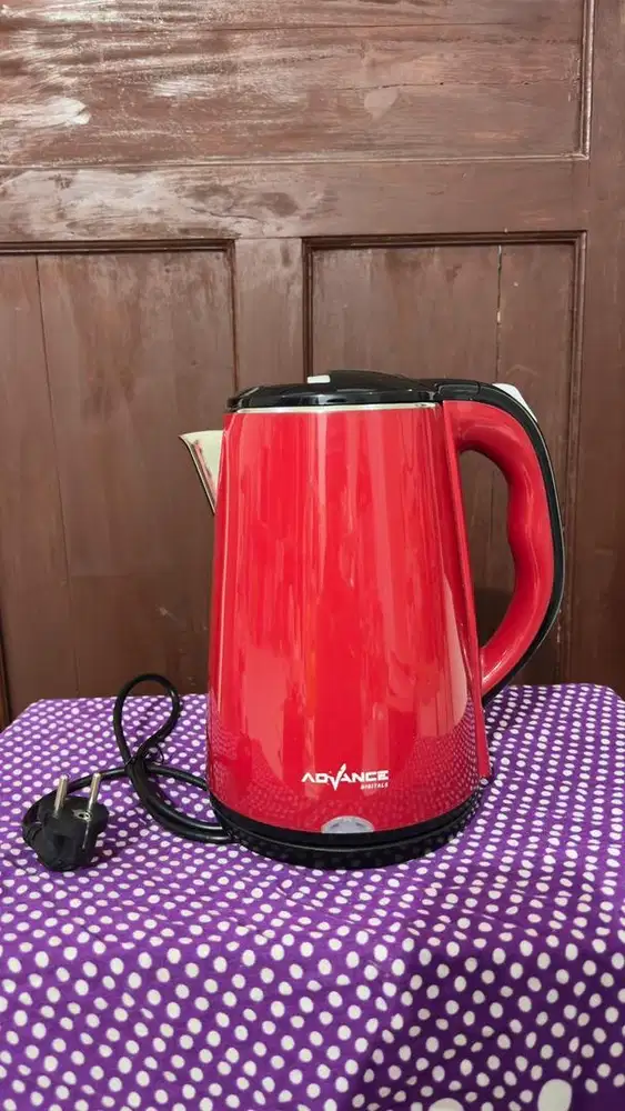 Advance AK-182 Teko Pemanas Air Kettle Elektrik
