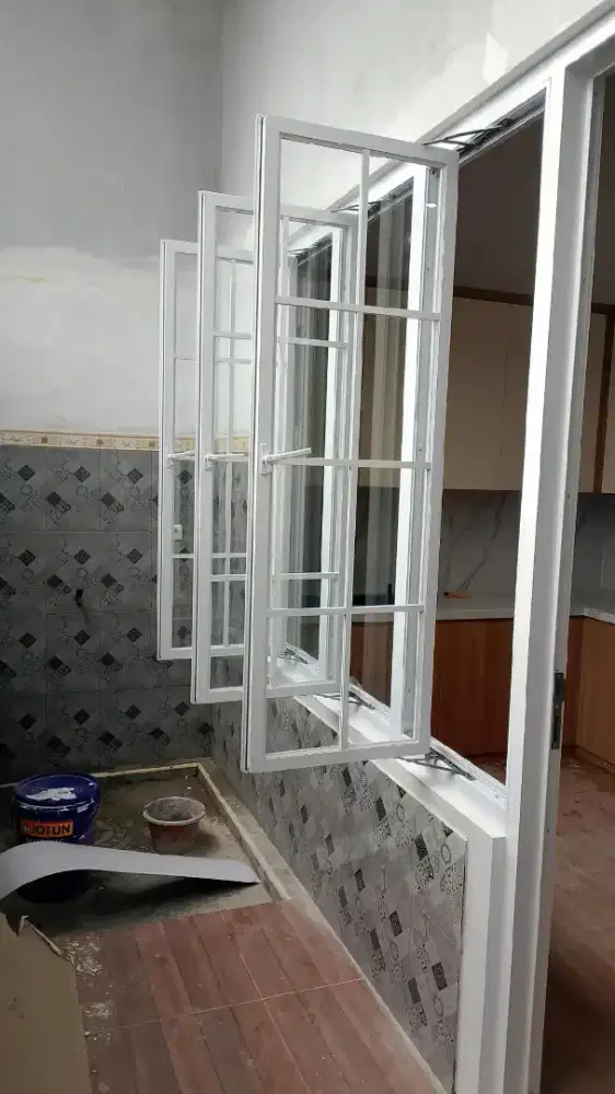 Kusen Jendela Alumunium