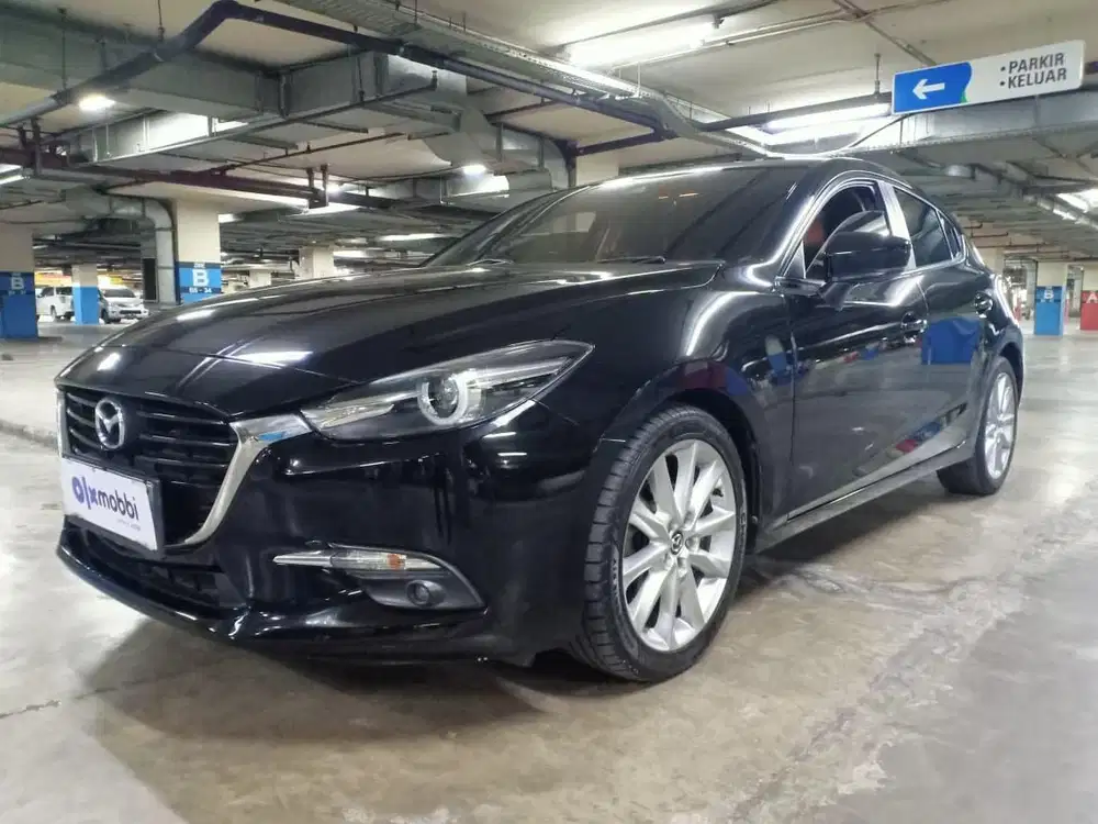 TDP 1 JUTA Mazda 3 2.0 Bensin-AT 2018 Putih C3JFF