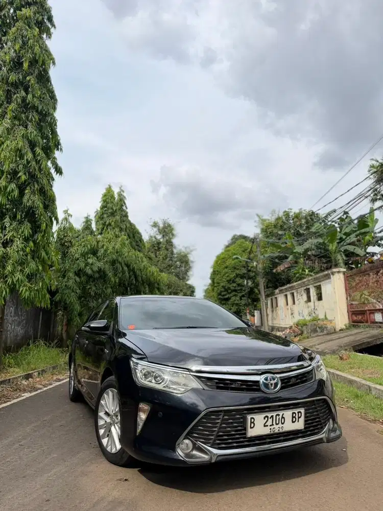 Toyota Camry Hybrid Termurah