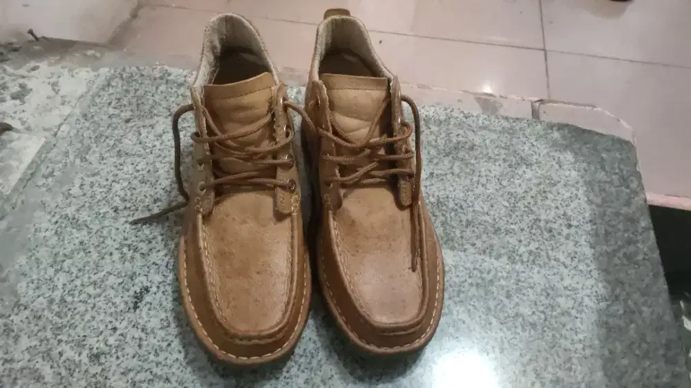 Sepatu dr Martens