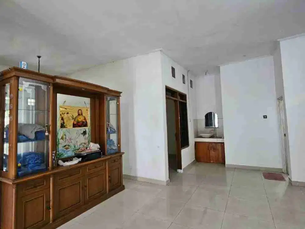 disewakan rumah taman holis siap huni
