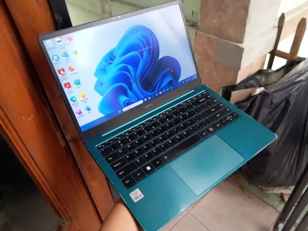 Laptop infinix inbook 2 core i3