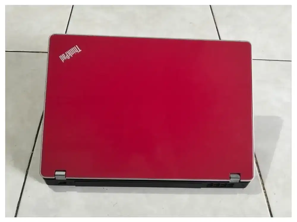 Lenovo Thinkpad Edge Core i5 Ram 4GB HDD 250GB Siap Pakai