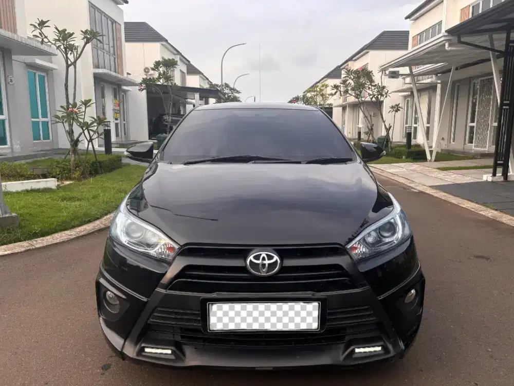 Toyata Yaris S Trd 2014 ( MT )