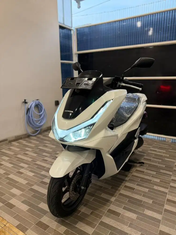 GAKJD PAKAI‼️ Honda PCX 160 CBS Keyless TH 2026 Pajak Maret 2027 Putih