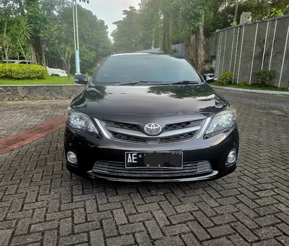 Toyota Altis 2.0 V th 2011