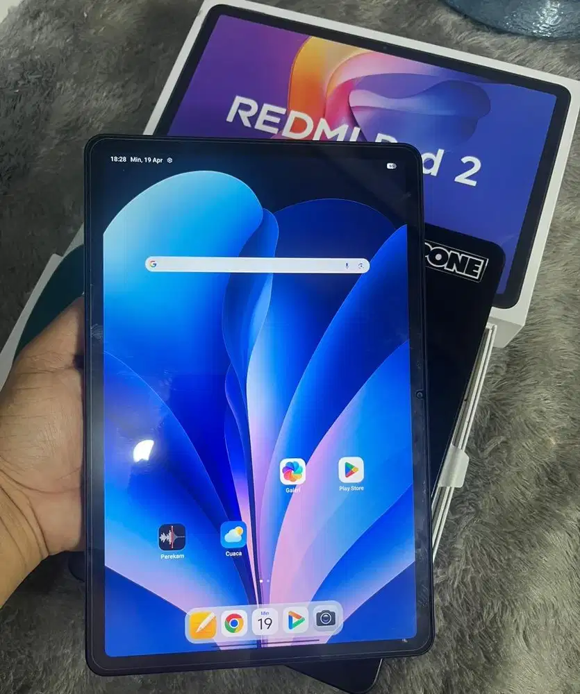 Redmi pad 4/128gb fullset, garansi aktif, like new, banyak bonus