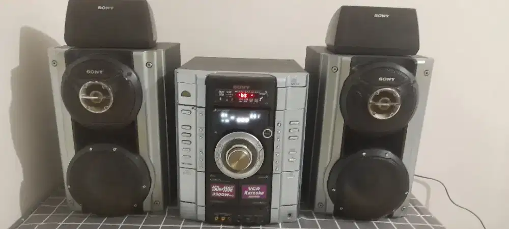 Tipe sony compo 3300 mp3 usb blutooth