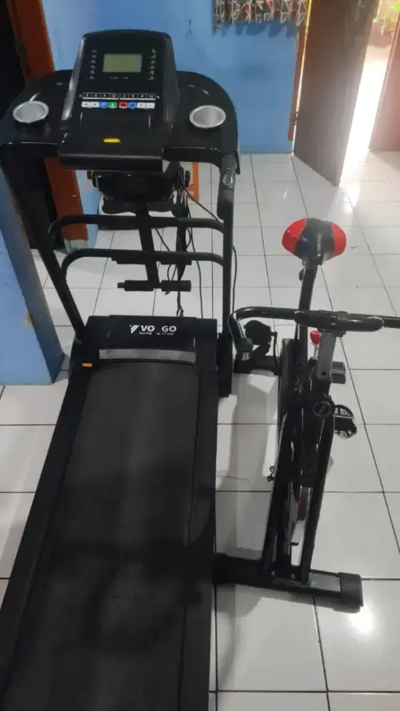Treadmill dan sepeda Olahraga