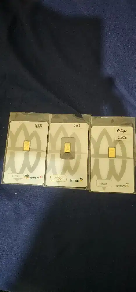 Emas antam 0.5gr th random