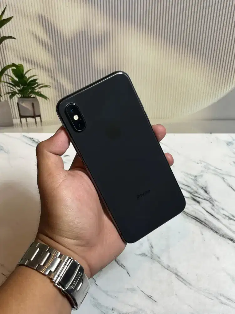 Iphone xs black
