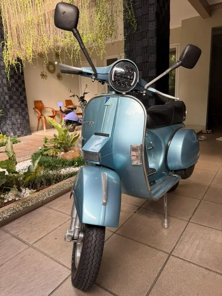 Vespa new look PX 150 tahun 1985, surat lengkap