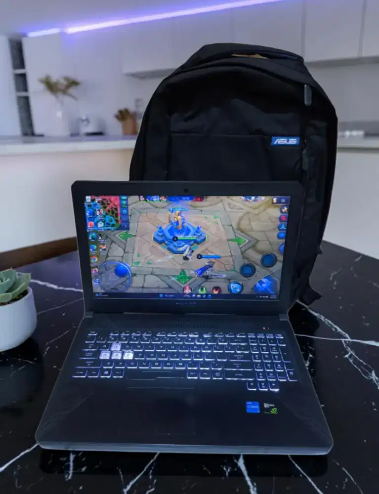 Laptop Asus TUF GAMING FX504GE Core i7 SSD 512Gb NVIDIA GTX