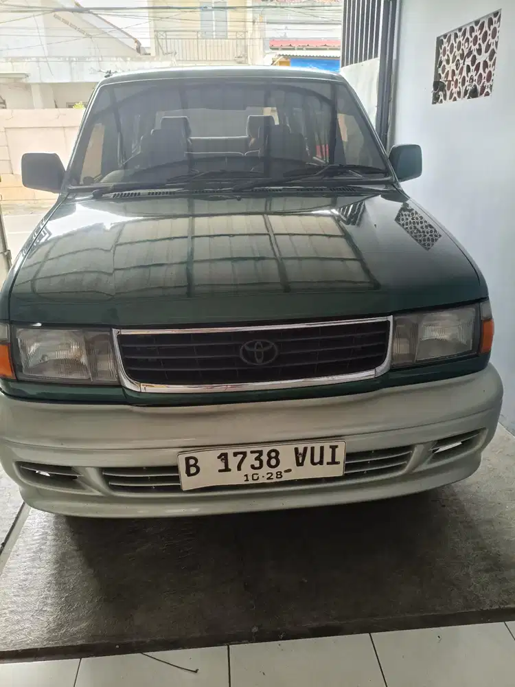 Toyota Kijang Krista 1997 Bensin