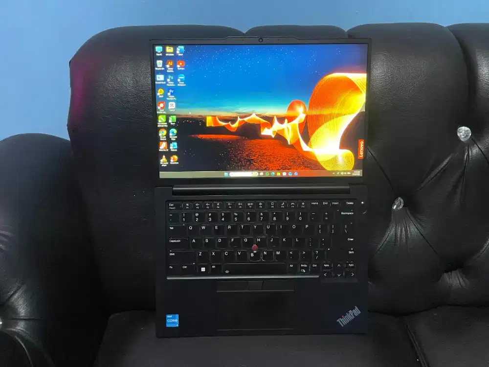 JUAL BELI LAPTOP BEKAS MACBOOK SEMUA KITA BELI LANGSUNG KE LOKASI