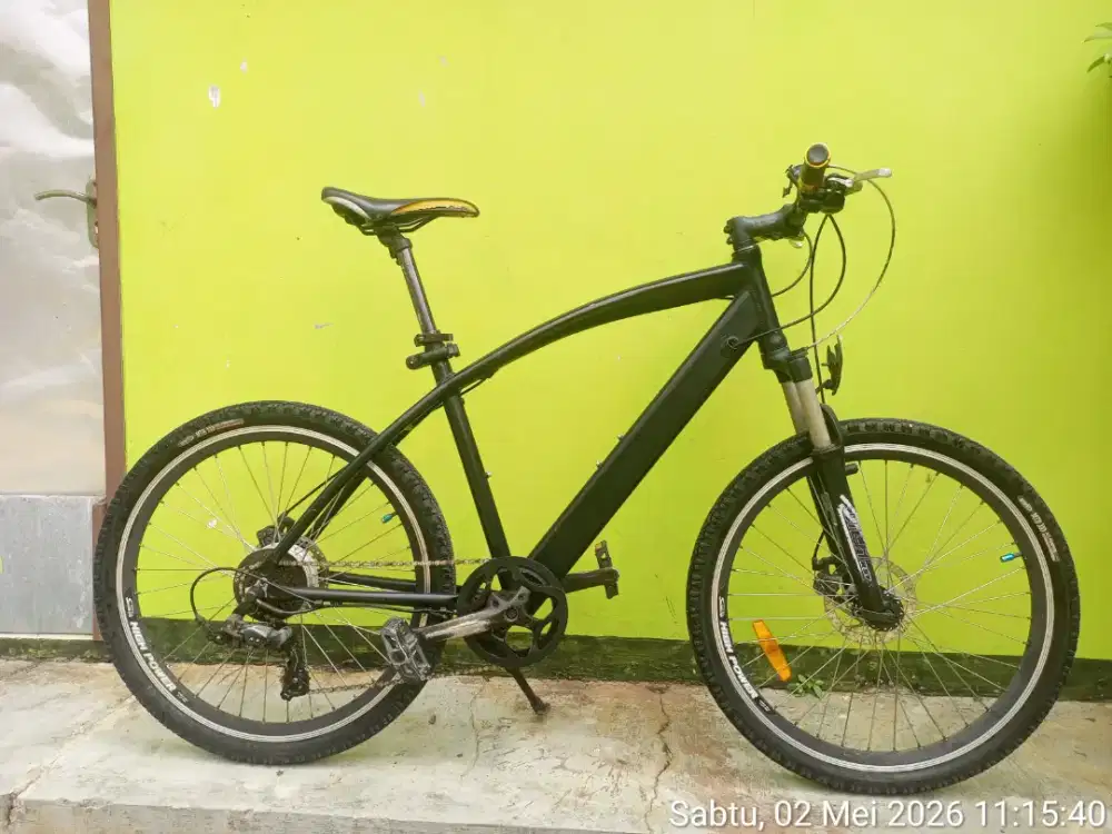 Sepeda E-bike mtb