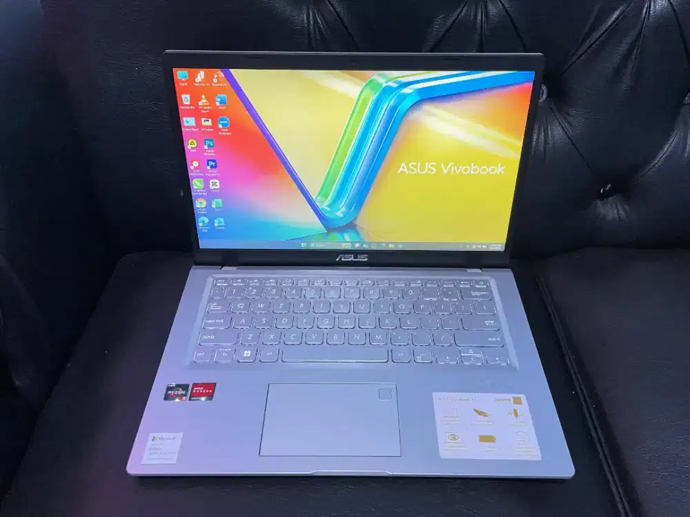 JUAL BELI LAPTOP BEKAS MACBOOK SEMUA KITA BELI LANGSUNG KE LOKASI
