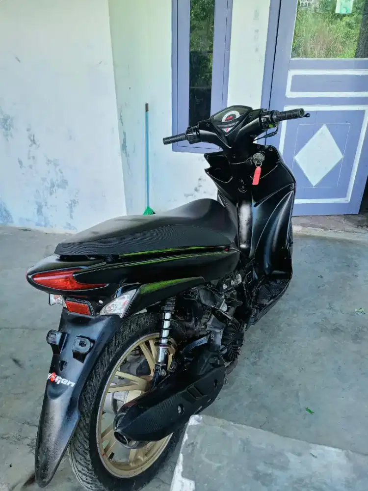 SUZUKI HAYATE 125