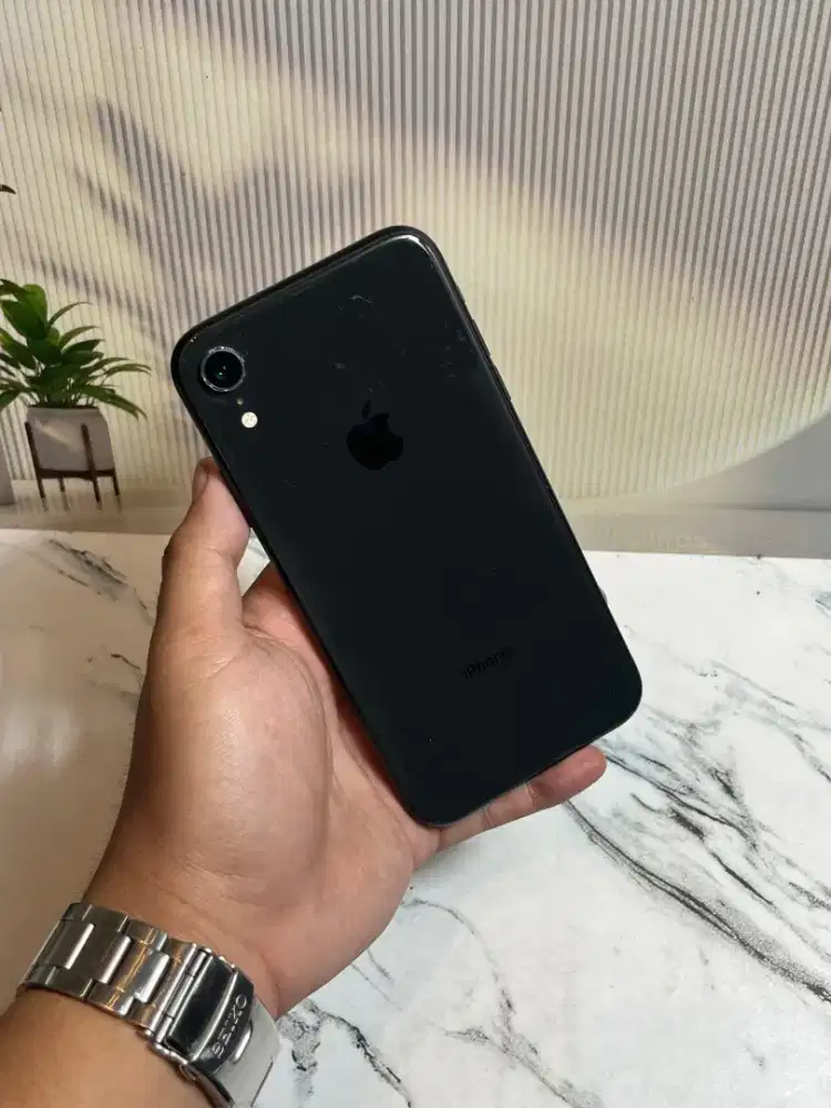 Iphone xr black
