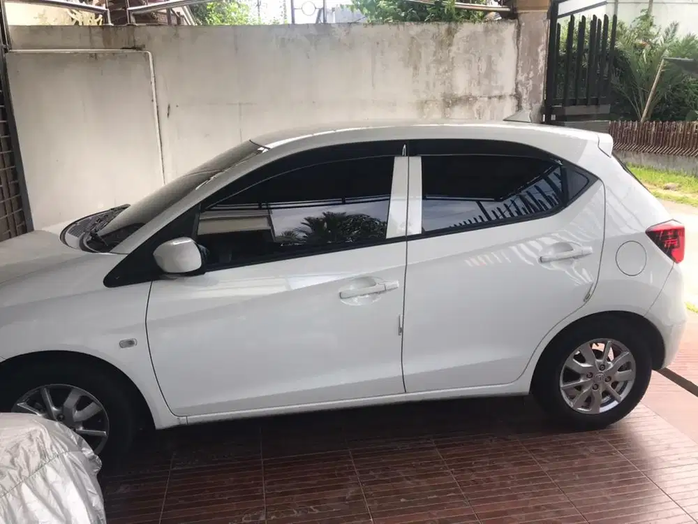 Honda Brio Satya Tipe E M/T Tahun 2011