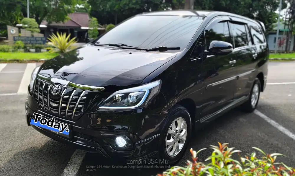 Toyota Kijang Innova 2011 Bensin