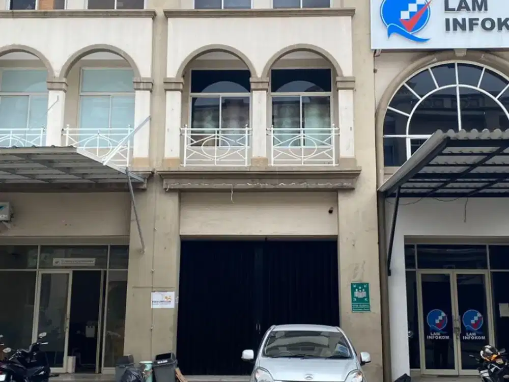 Ruko Folding Door Siap Pakai Di Grand Galaxy Bekasi #407