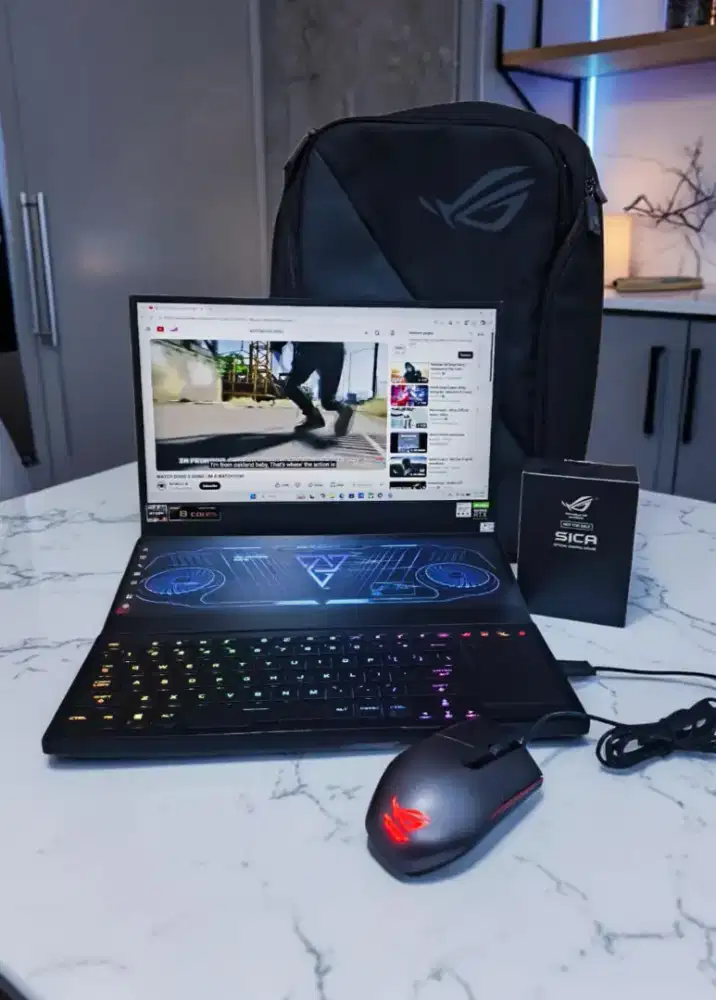 Laptop Monster Gaming Asus ROG ZEPHYRUS Duo Ryzen Ram 16Gb/Ssd 1tb RTX