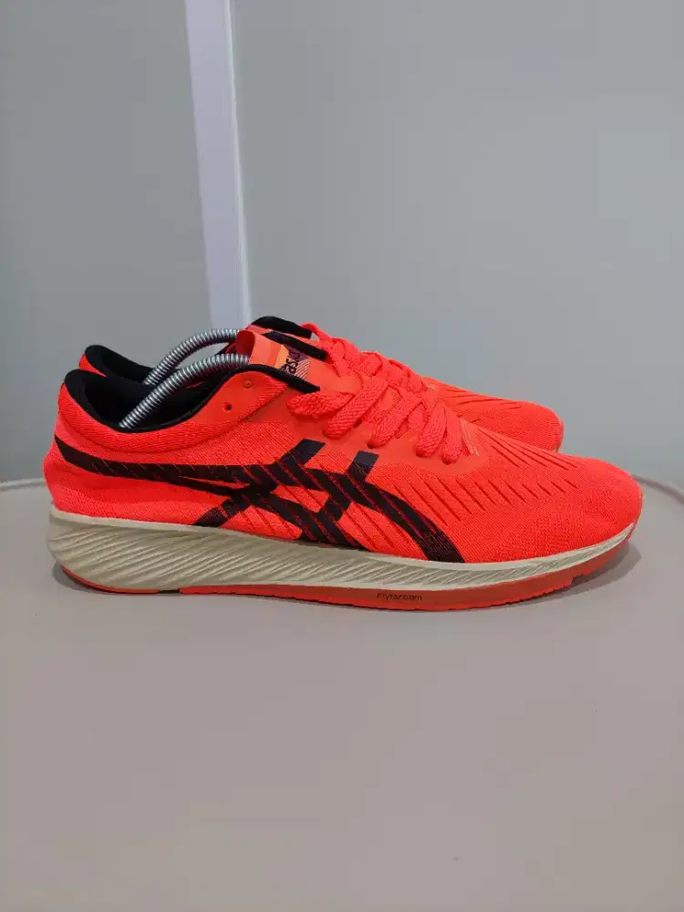 Sepatu Running Asics Tokyo size 44