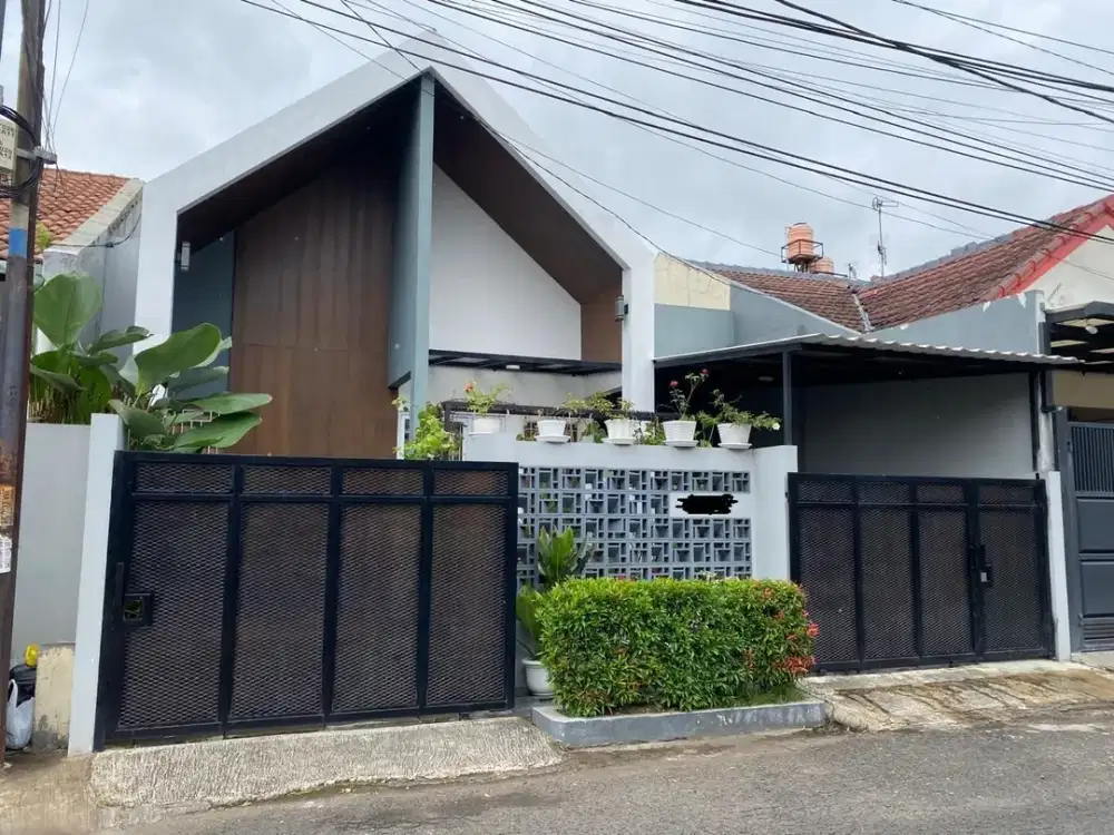 Rumah Sudah Renov Siap Huni di Taman Kopo Indah 3 Bandung